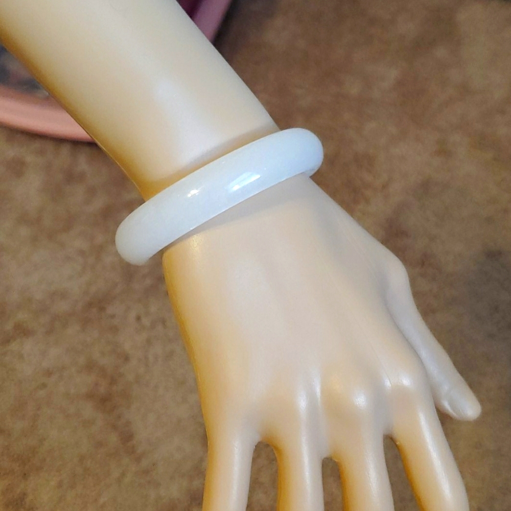 White Chinese Jade bracelet